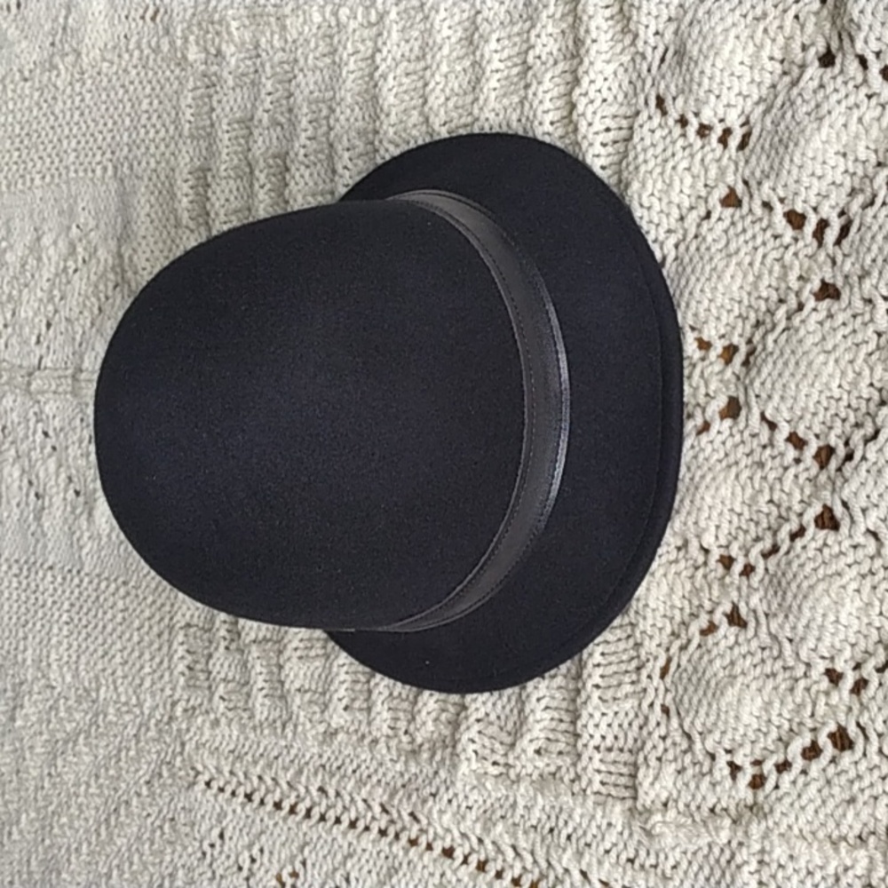 Chic Wool Hat - Picture 5 of 10